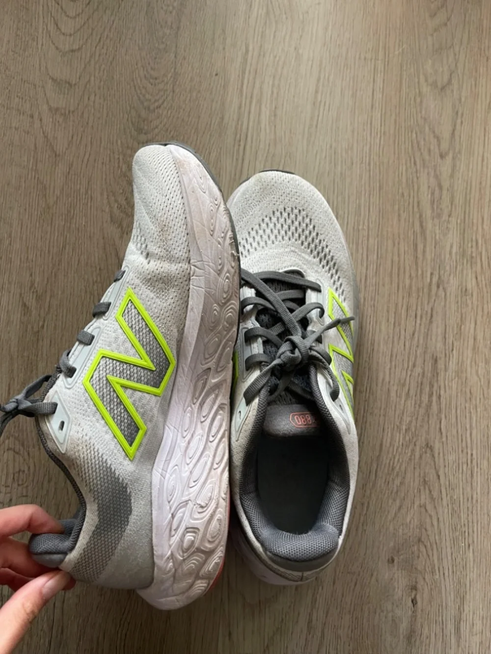 New Balance Womens fresh foam 880  - Size 9